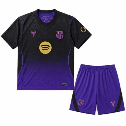 Kit Infantil FC Barcelona 2026/27 Kobe Bryant Away II - Preta - Roxa